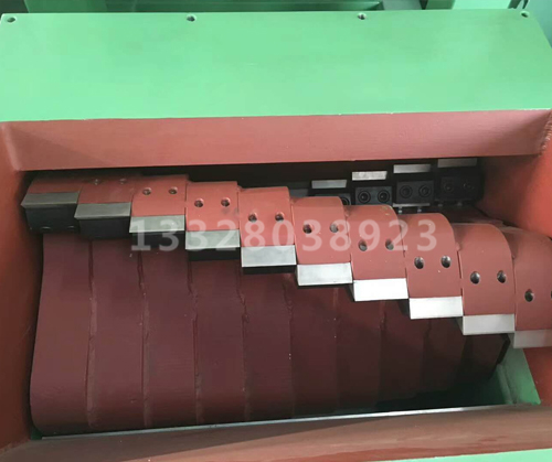 破碎機刀架